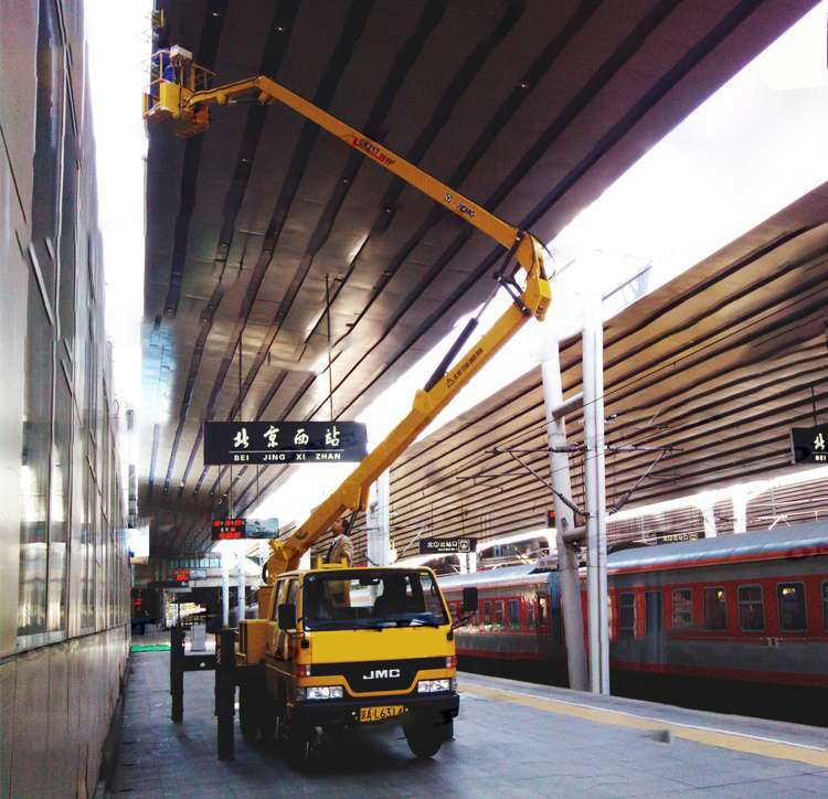 XCMG official 9m folding handle platform truck XGS5040JGKQ6 Xuzhou aerial platform lifting truck pri